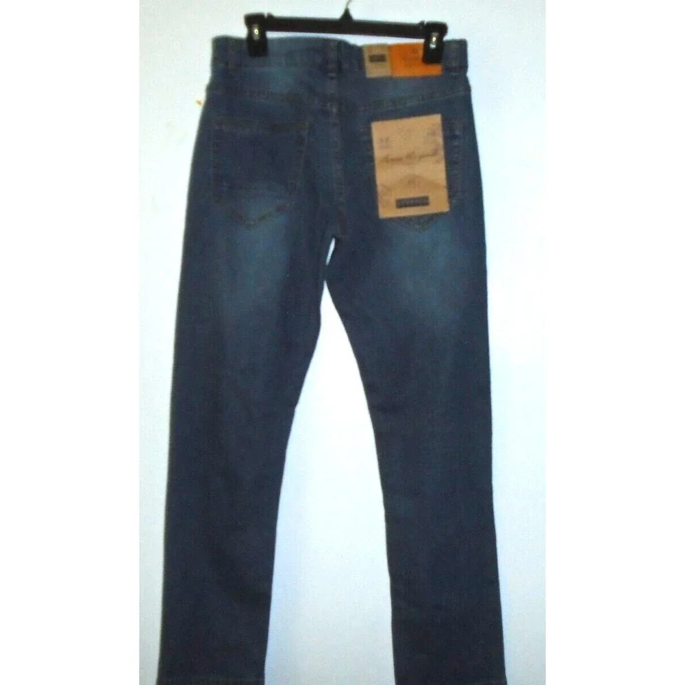 Across The Pond Men's 30x30 Stretch Jeans Signature  (act30x28)